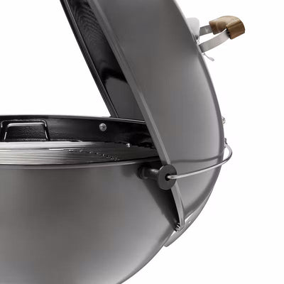 Barbecue a carbone Master Touch GBS cm 57 - 70° Anniversario + 3 Utensili (19521004 + 6764)